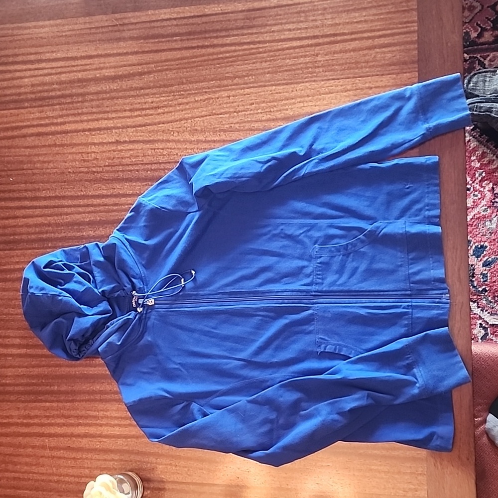 Danskin zip up hoodie, size L in blue